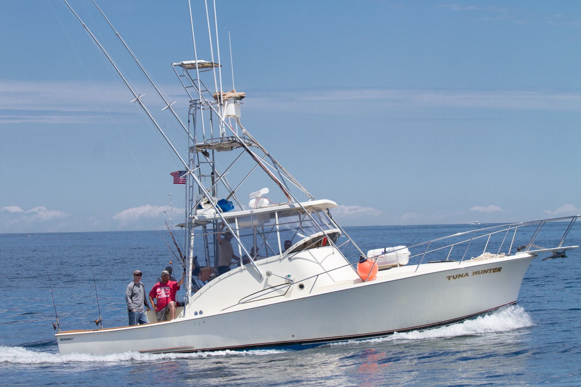 Tuna Hunter Fishing Charters boat